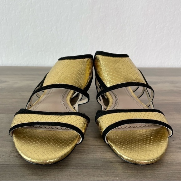 pour La Victoire Gold Metallic Snake Sandals w Black Suede Trim - Picture 5 of 10
